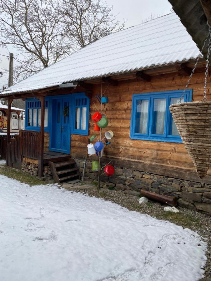 Отель Casuta Tivadar Breb Экстерьер фото