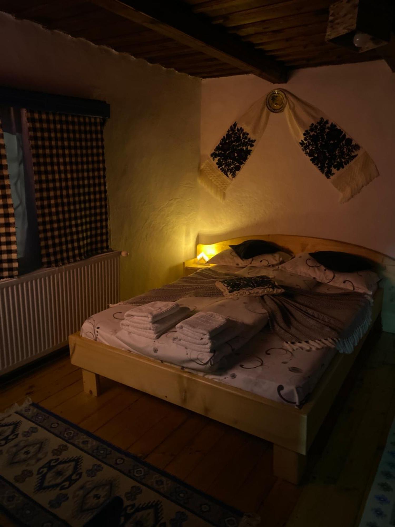 Отель Casuta Tivadar Breb Экстерьер фото